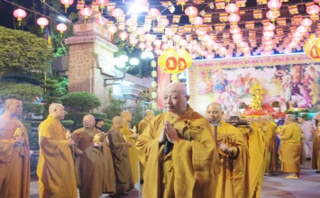 Tp. HCM Lễ rước Phật đản sanh PL: 2560